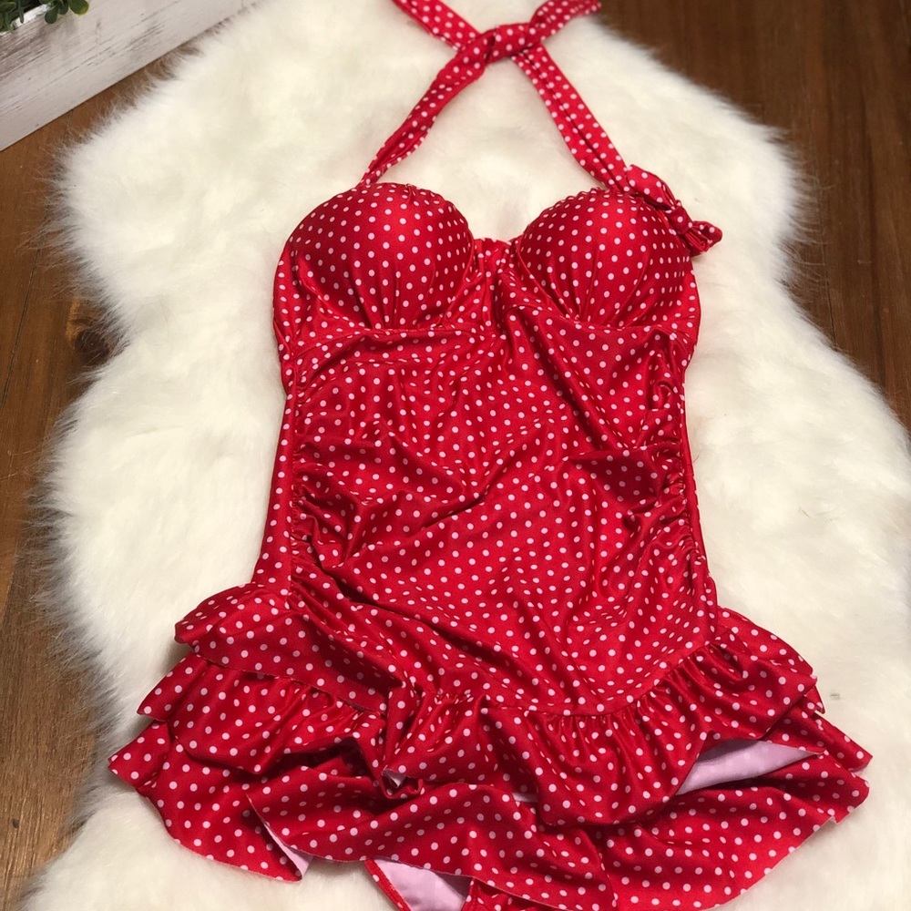 Swimming suit